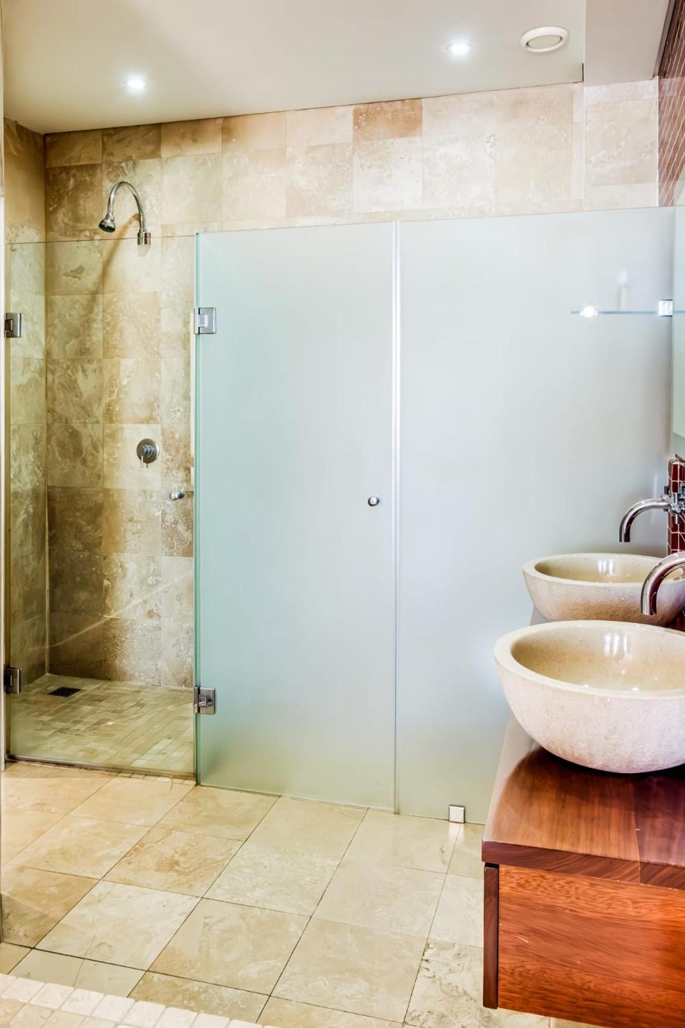 100 Geneva Drive * Cape Town