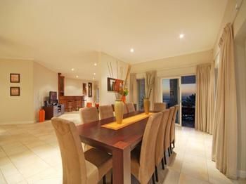 Villa 100 Geneva Drive Cape Town